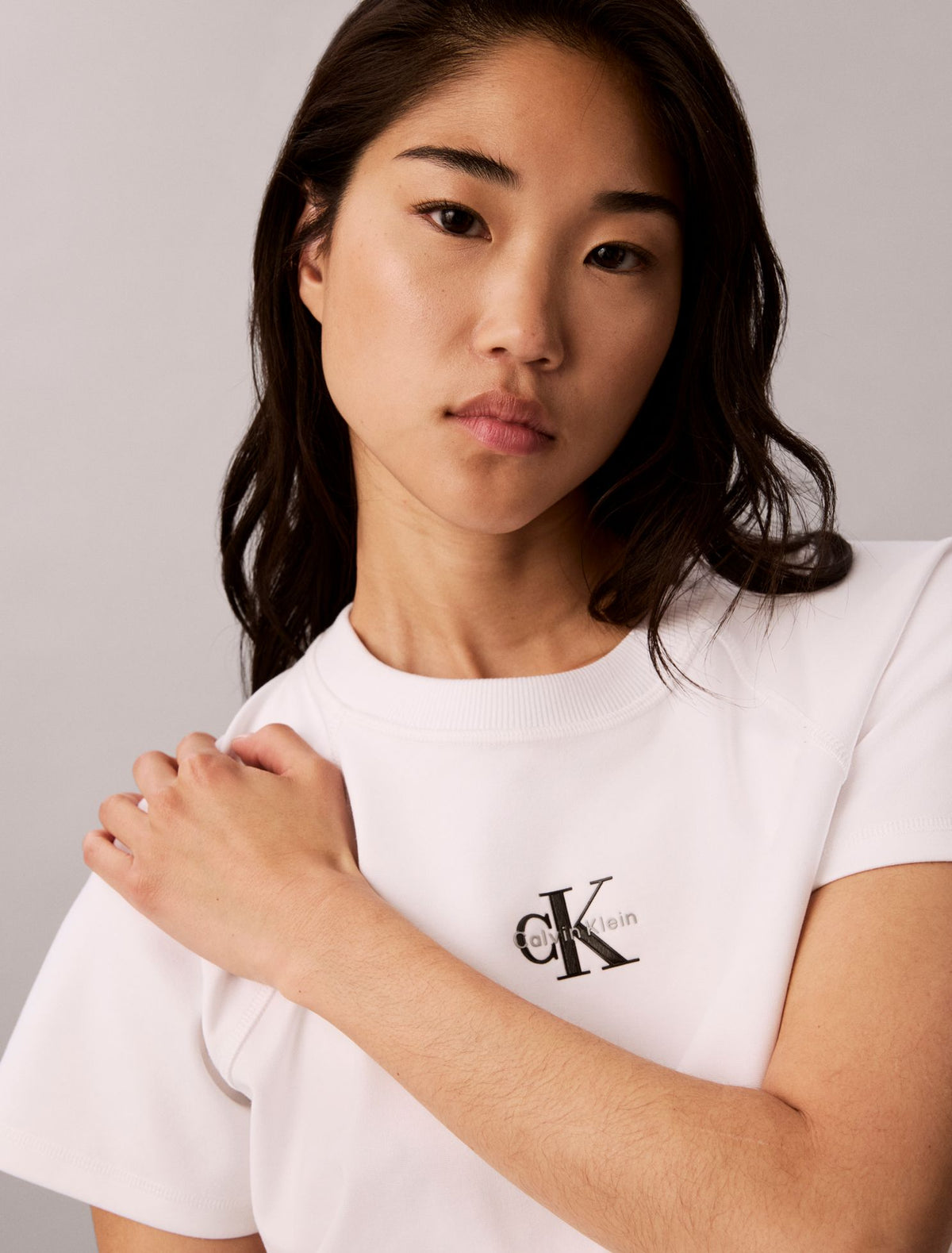 Monologo Interlock Cropped Tee - Calvin Klein Women