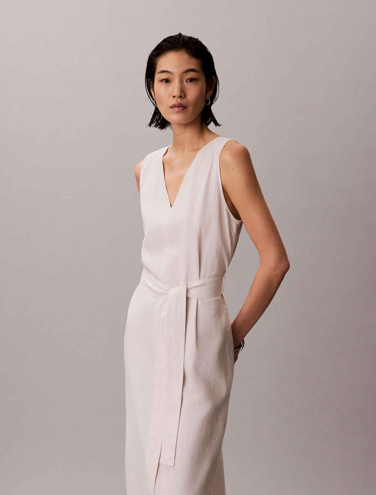 Linen Blend V-Neck Sleeveless Belted Dress - Calvin Klein Women