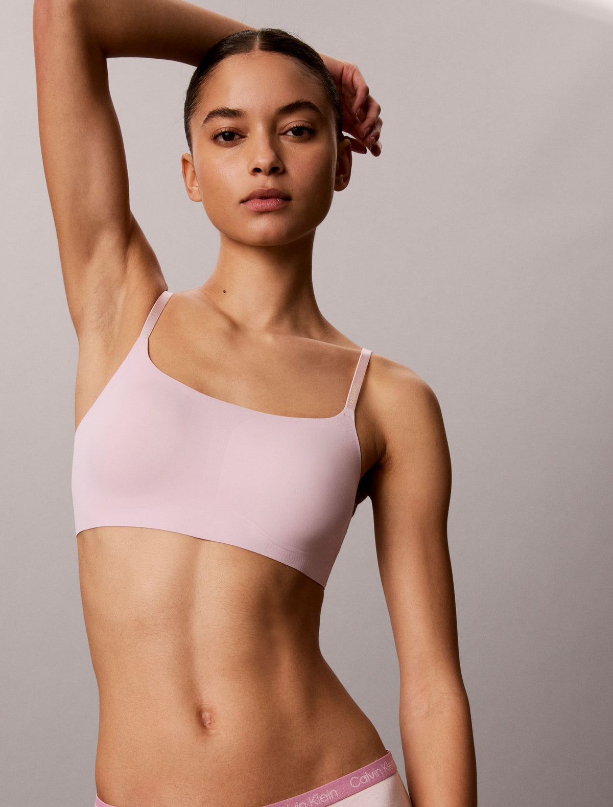 Invisibles Wirefree Lightly Lined Bralette - Calvin Klein Underwear