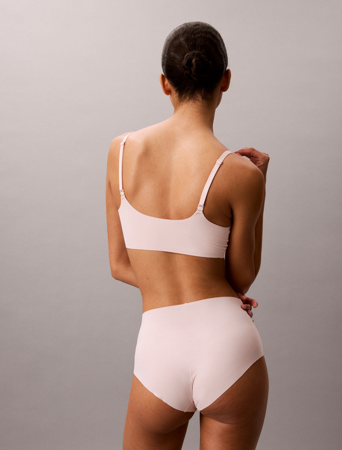 Invisibles Lightly Lined Triangle Bra - Calvin Klein Underwear