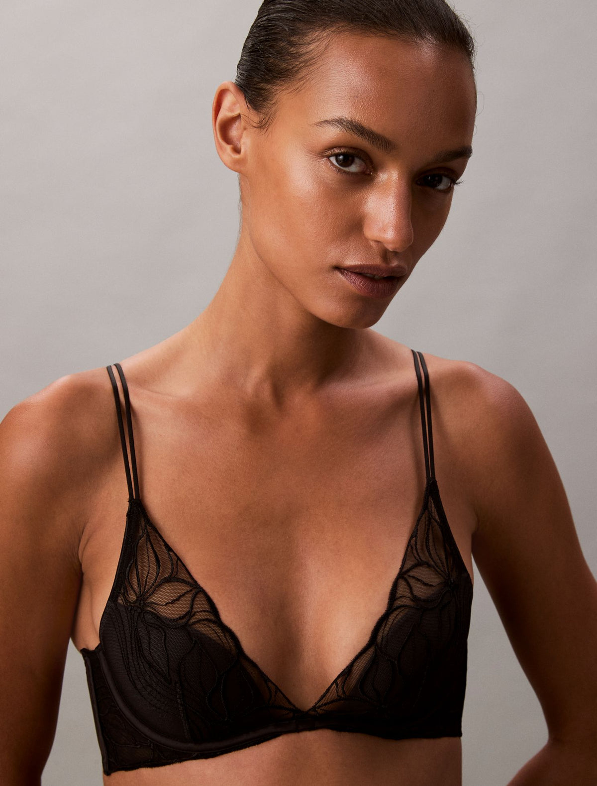 CK Black Floral Lace Lightly Lined Plunge Bra - Calvin Klein Underwear