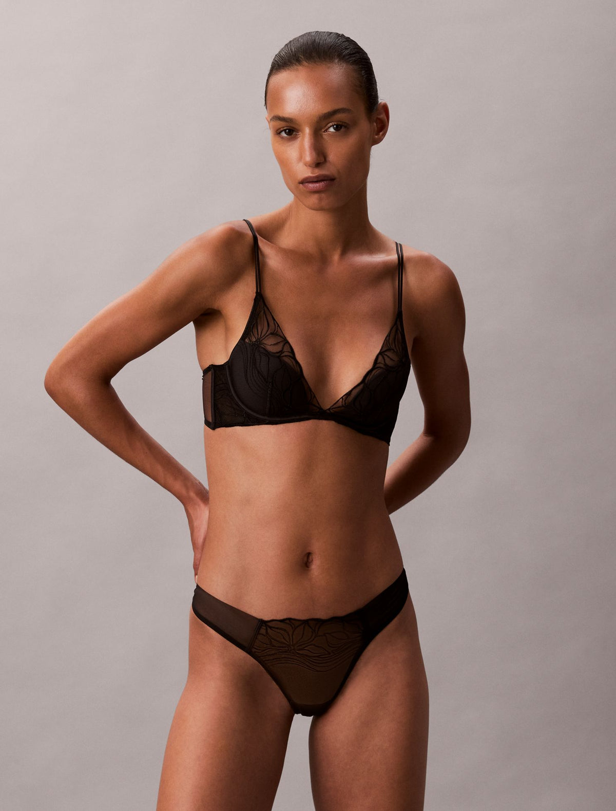 CK Black Floral Lace Lightly Lined Plunge Bra - Calvin Klein Underwear