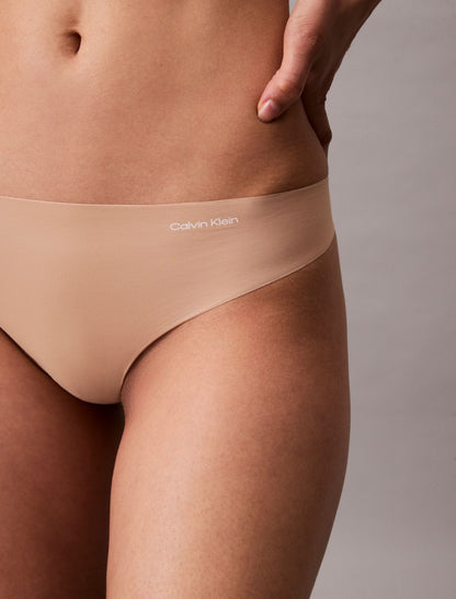 Invisibles 3-Pack Thong - Calvin Klein Underwear