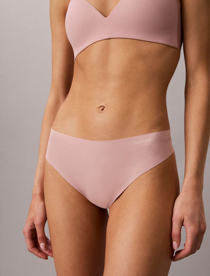 Invisibles Thong - Calvin Klein Underwear