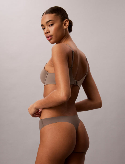 Invisibles Thong - Calvin Klein Underwear