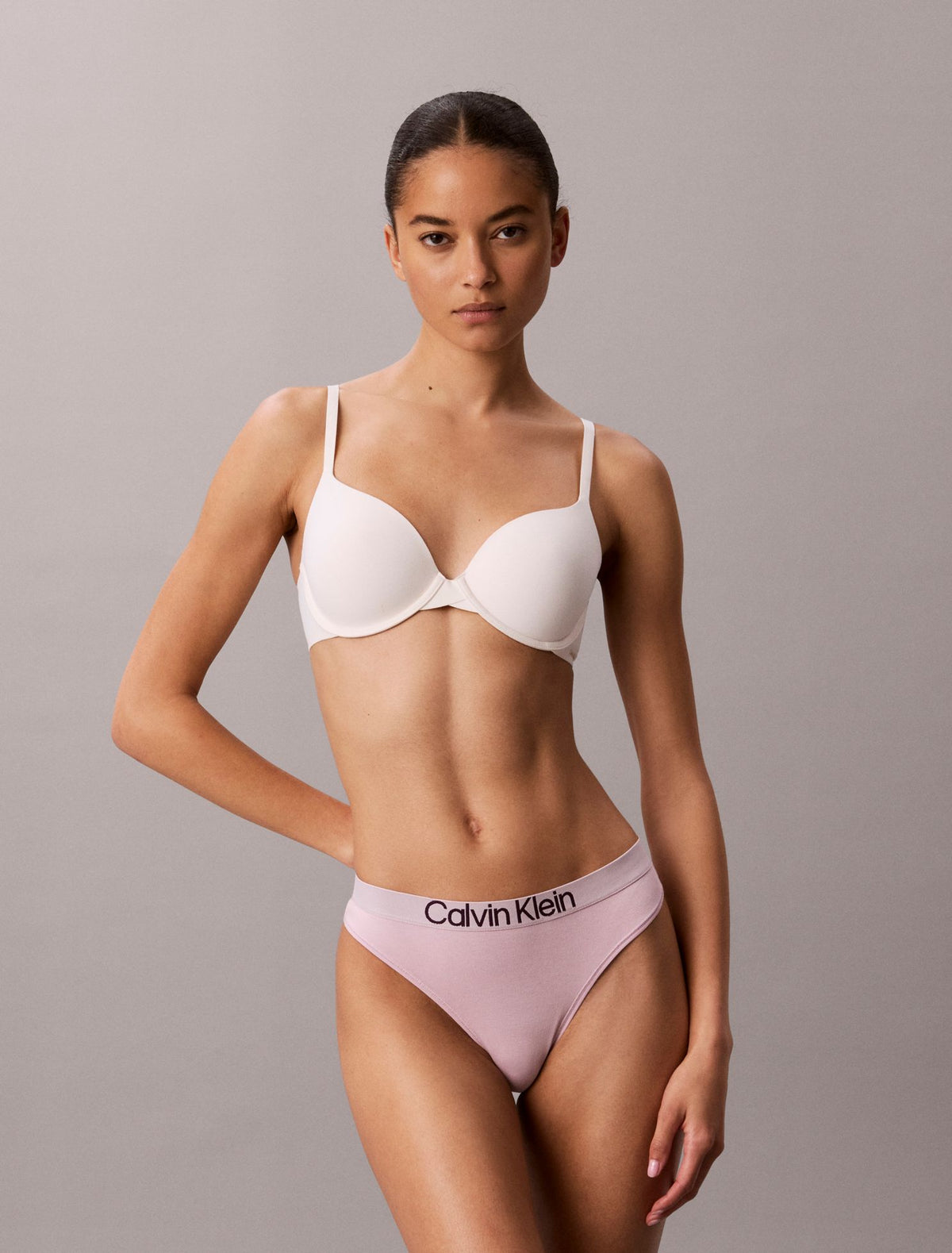 Maximum Cotton Thong - Calvin Klein Underwear