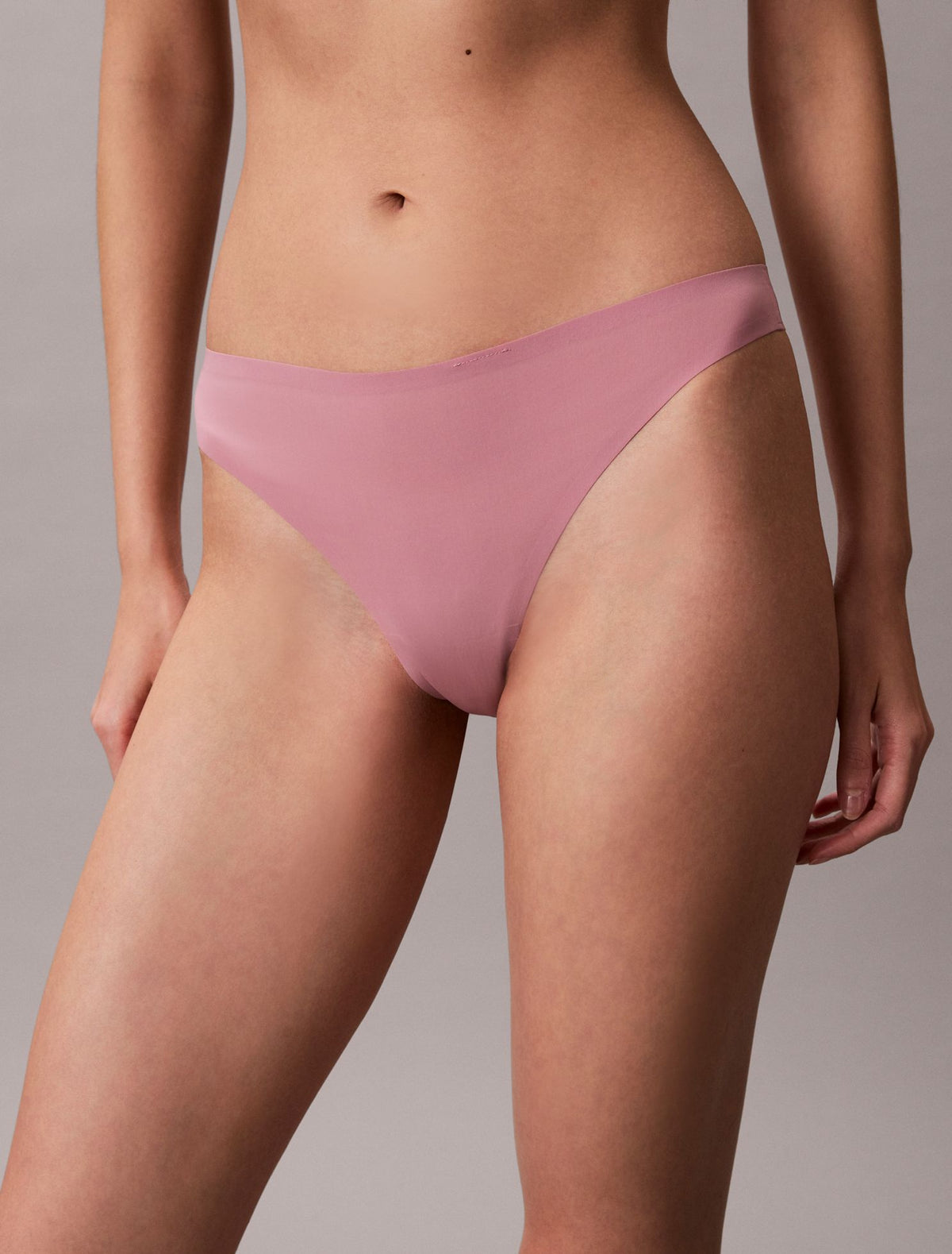 Perfectly Fit Ultralight Thong - Calvin Klein Underwear