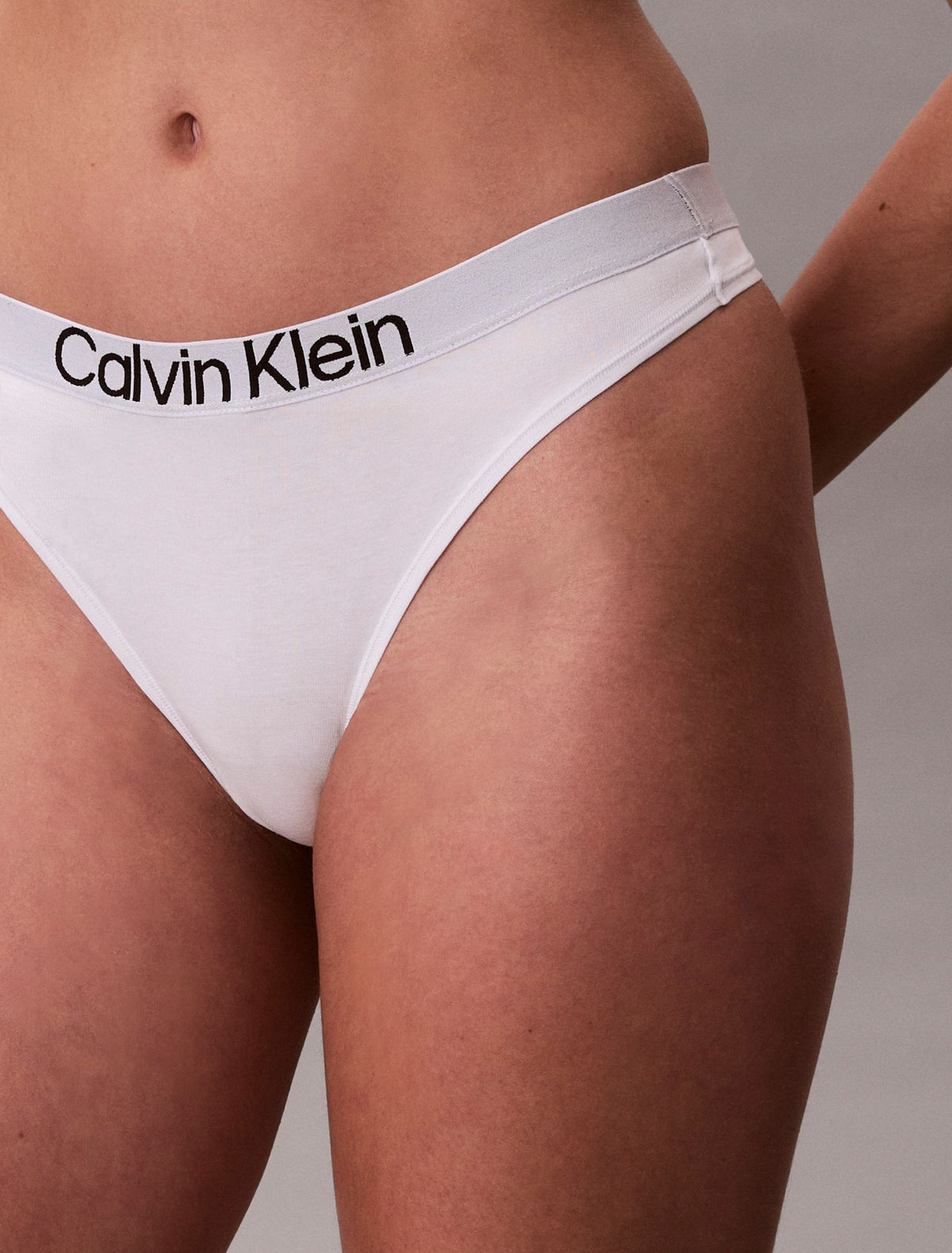 Maximum Cotton Thong - Calvin Klein Underwear