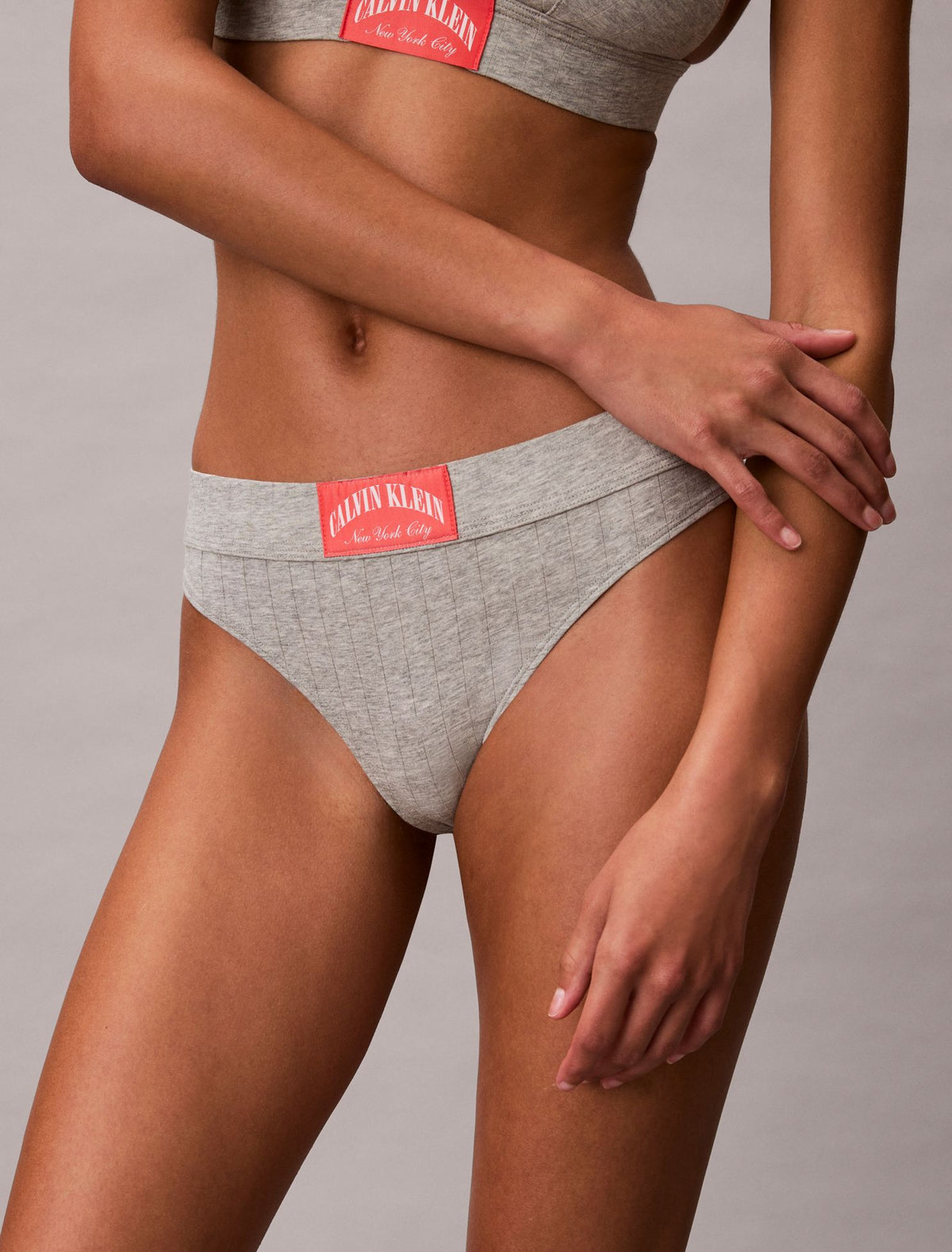 Heritage Classic Cotton Stretch Thong - Calvin Klein Underwear