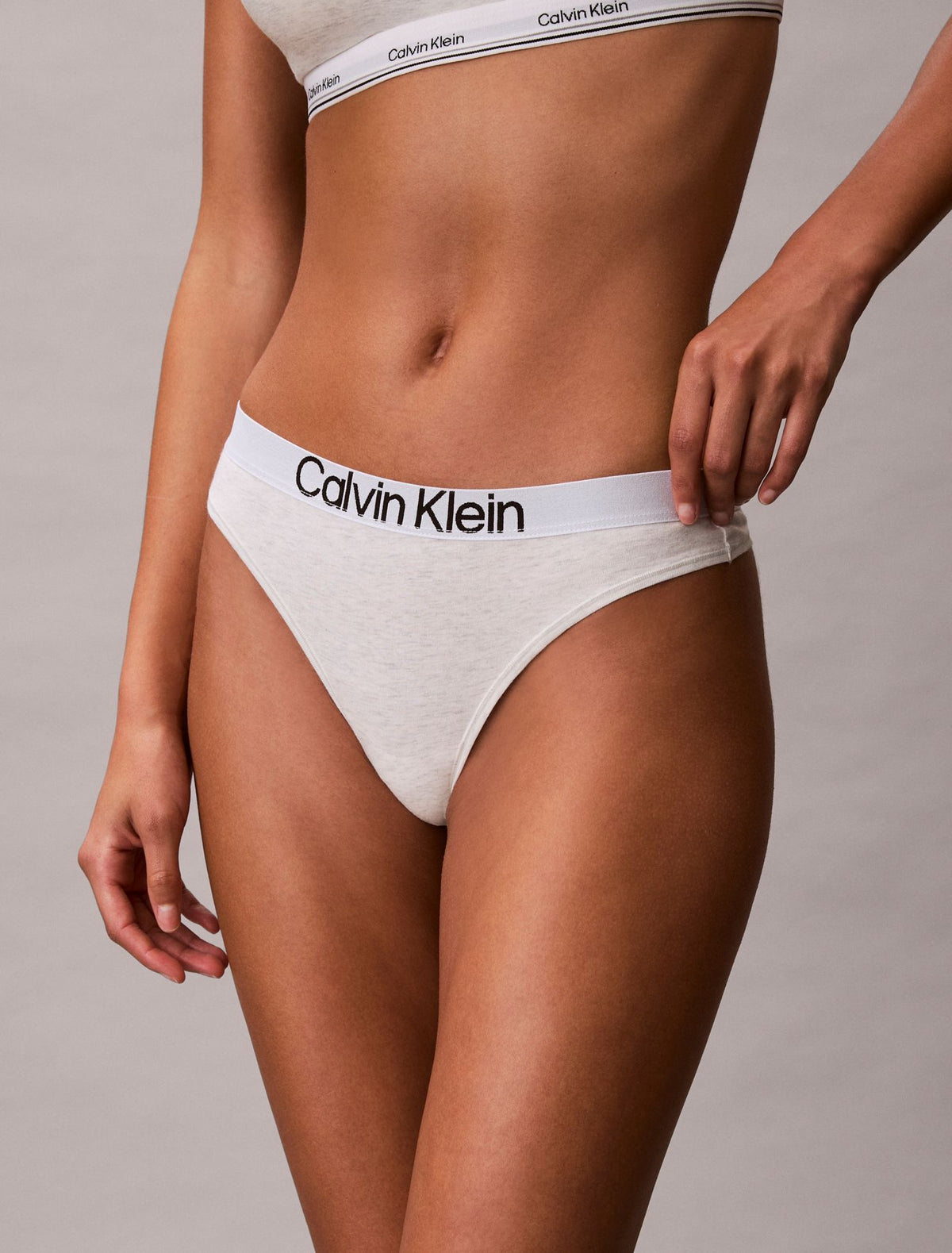 Maximum Cotton Thong - Calvin Klein Underwear