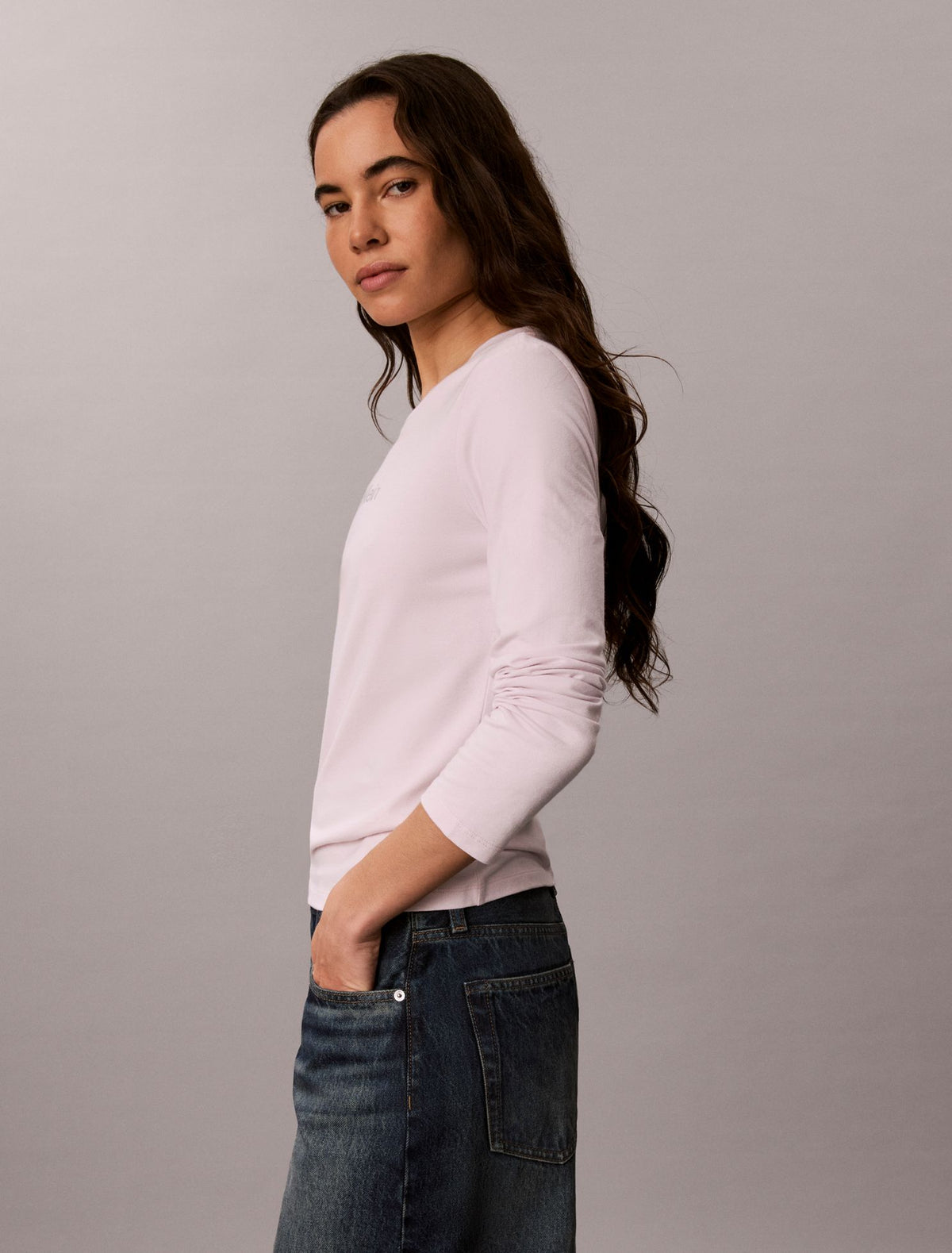 Standard Logo Slim T-Shirt - Calvin Klein Women