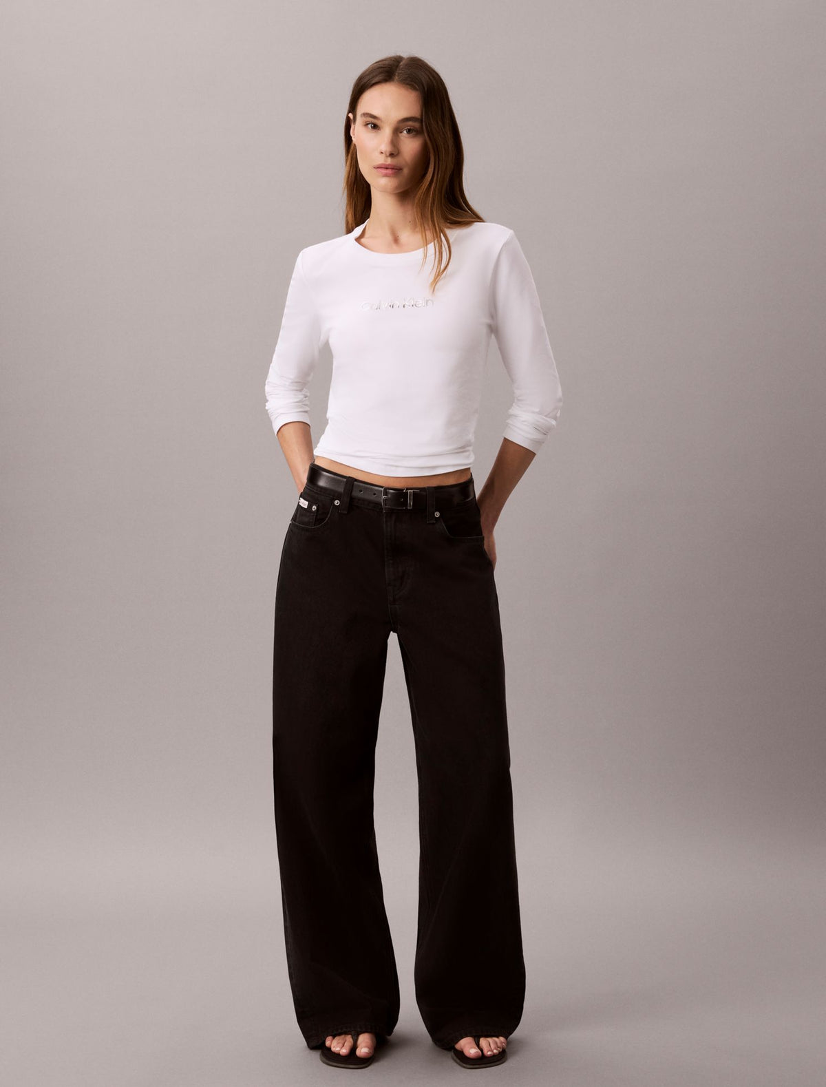 Standard Logo Slim T-Shirt - Calvin Klein Women