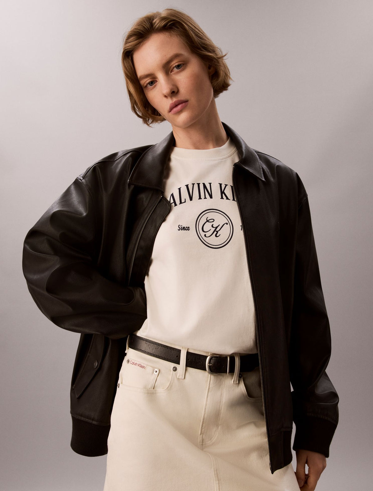Arch Varsity Logo Graphic Relaxed T-Shirt - Calvin Klein Women