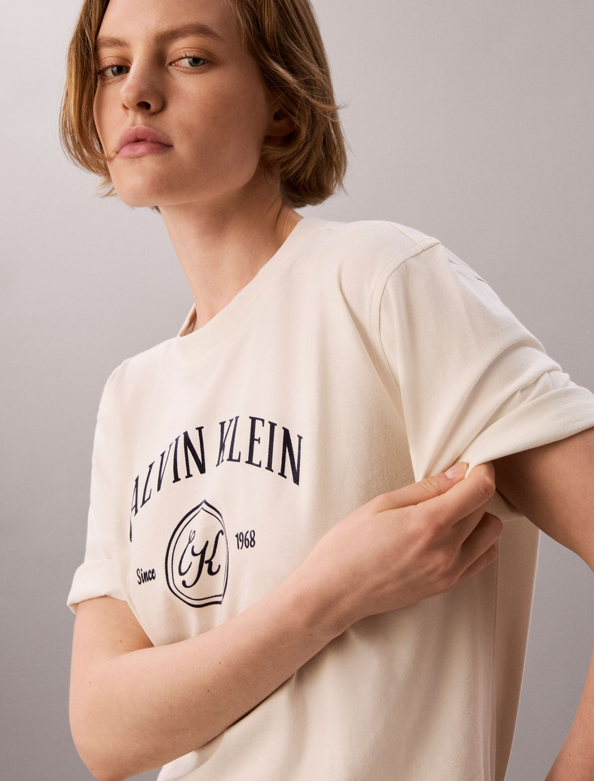 Arch Varsity Logo Graphic Relaxed T-Shirt - Calvin Klein Women