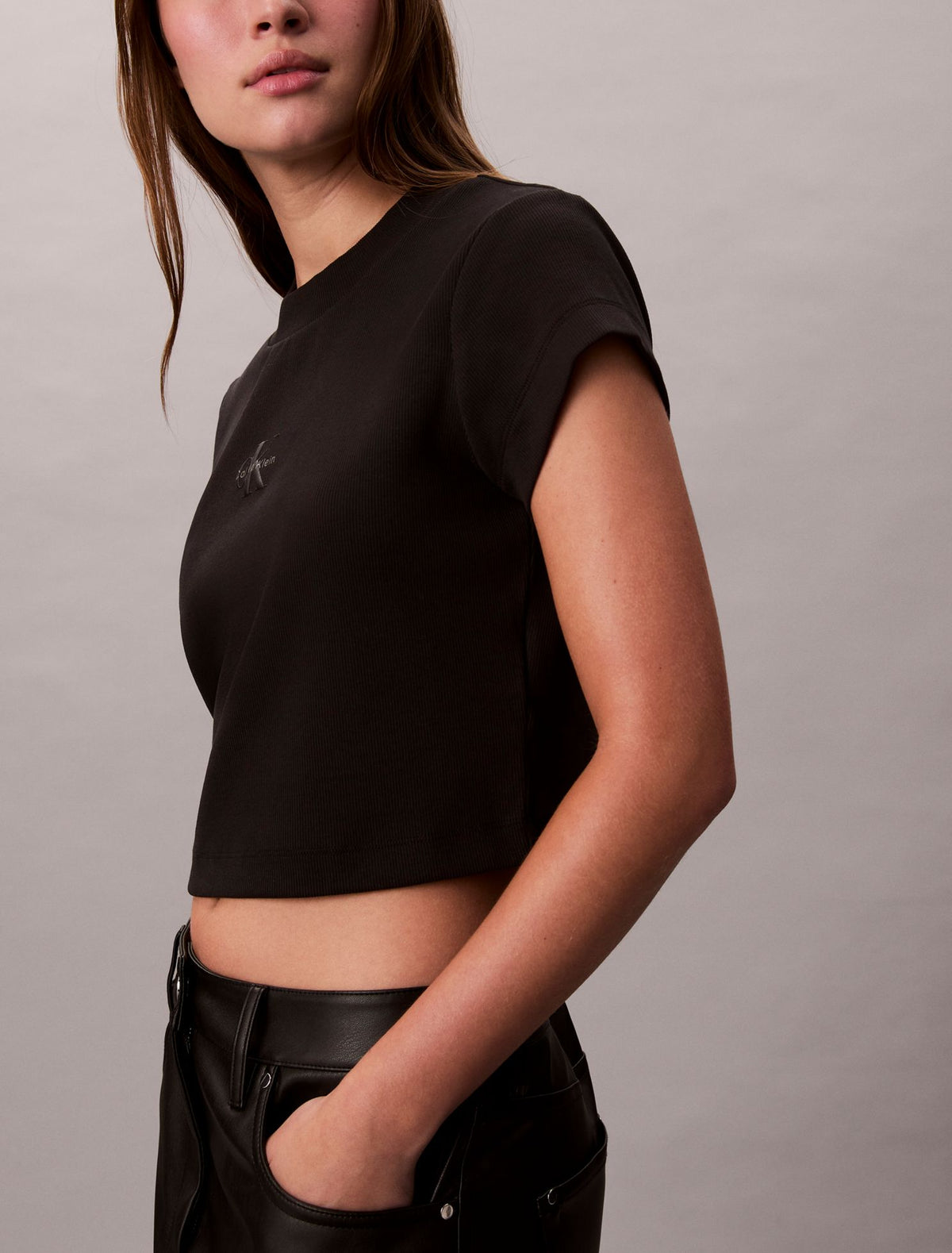 Monologo Baby Tee - Calvin Klein Women