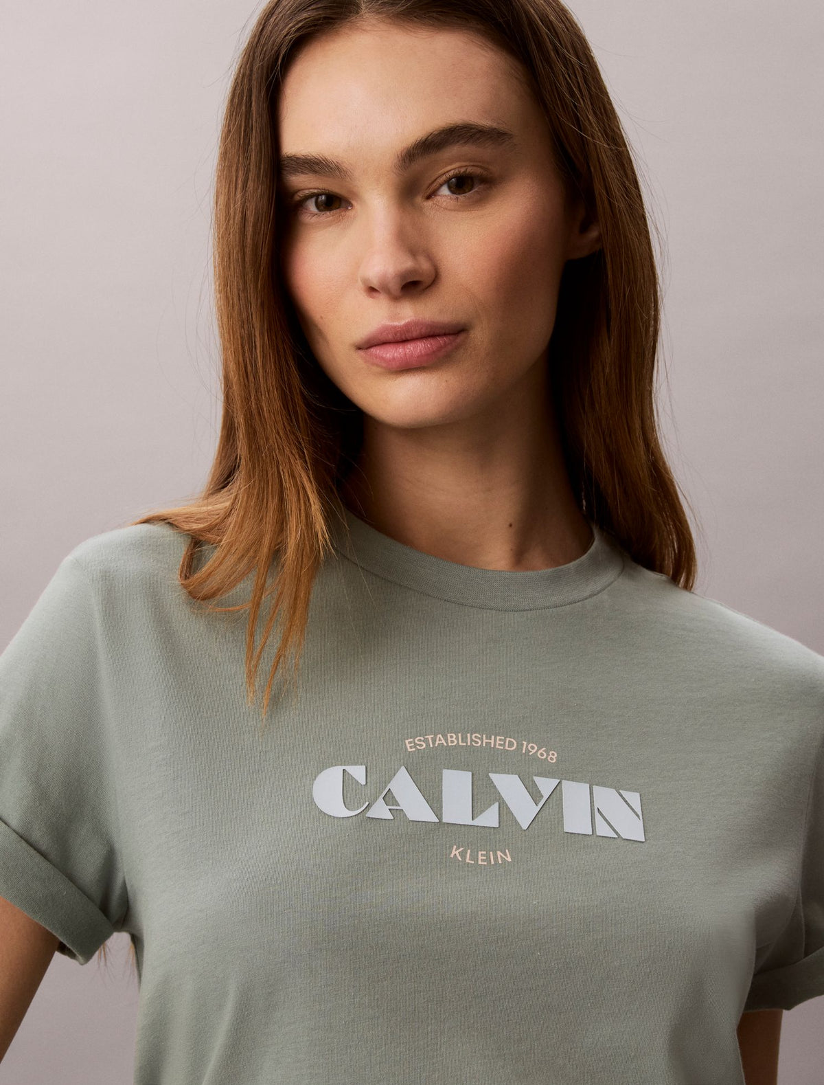 Bold Logo Graphic Classic T-Shirt - Calvin Klein Women