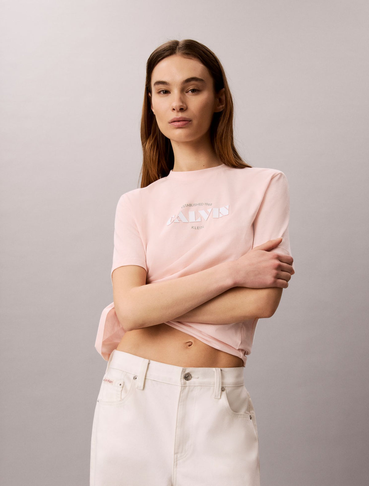 Bold Logo Graphic Classic T-Shirt - Calvin Klein Women