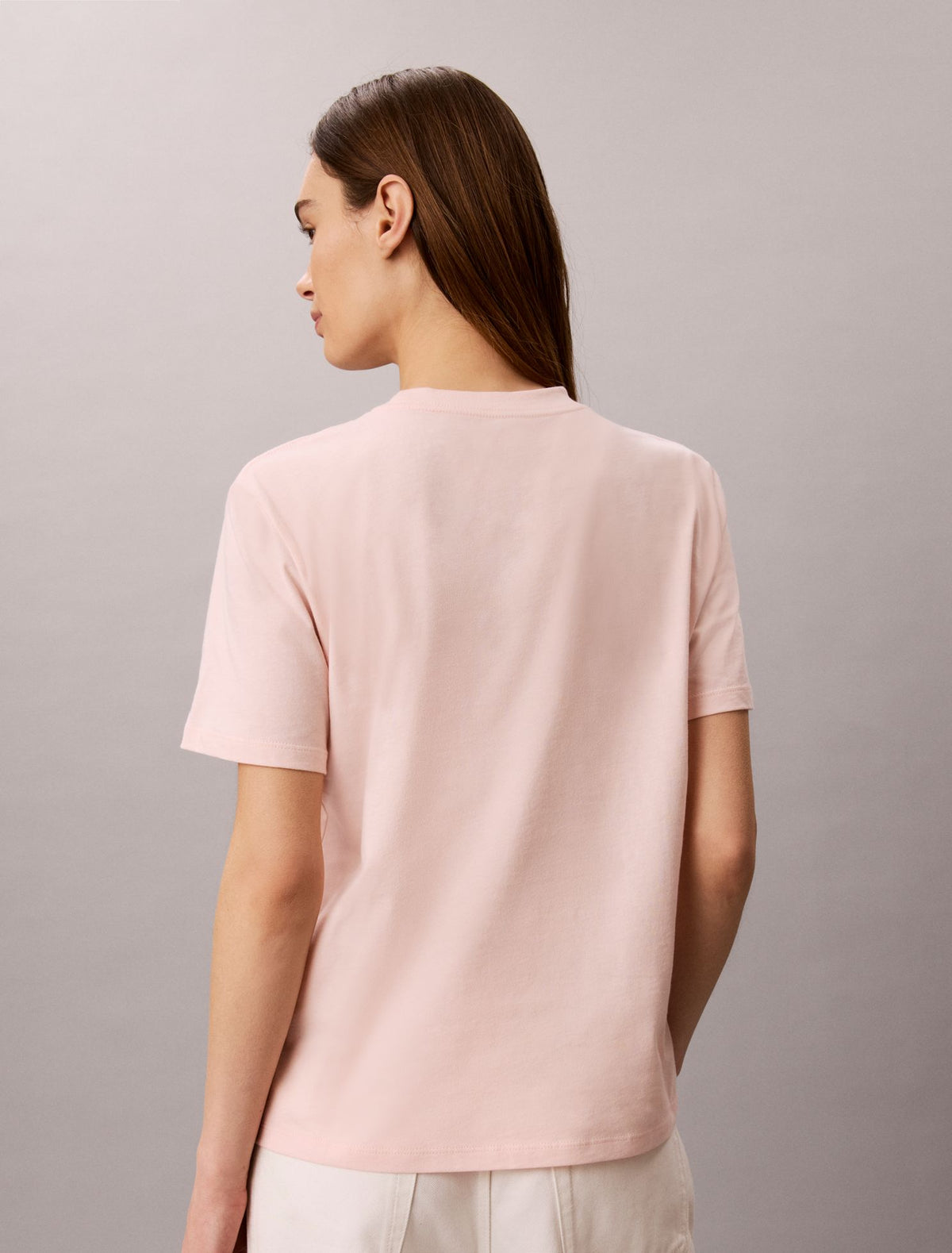Bold Logo Graphic Classic T-Shirt - Calvin Klein Women