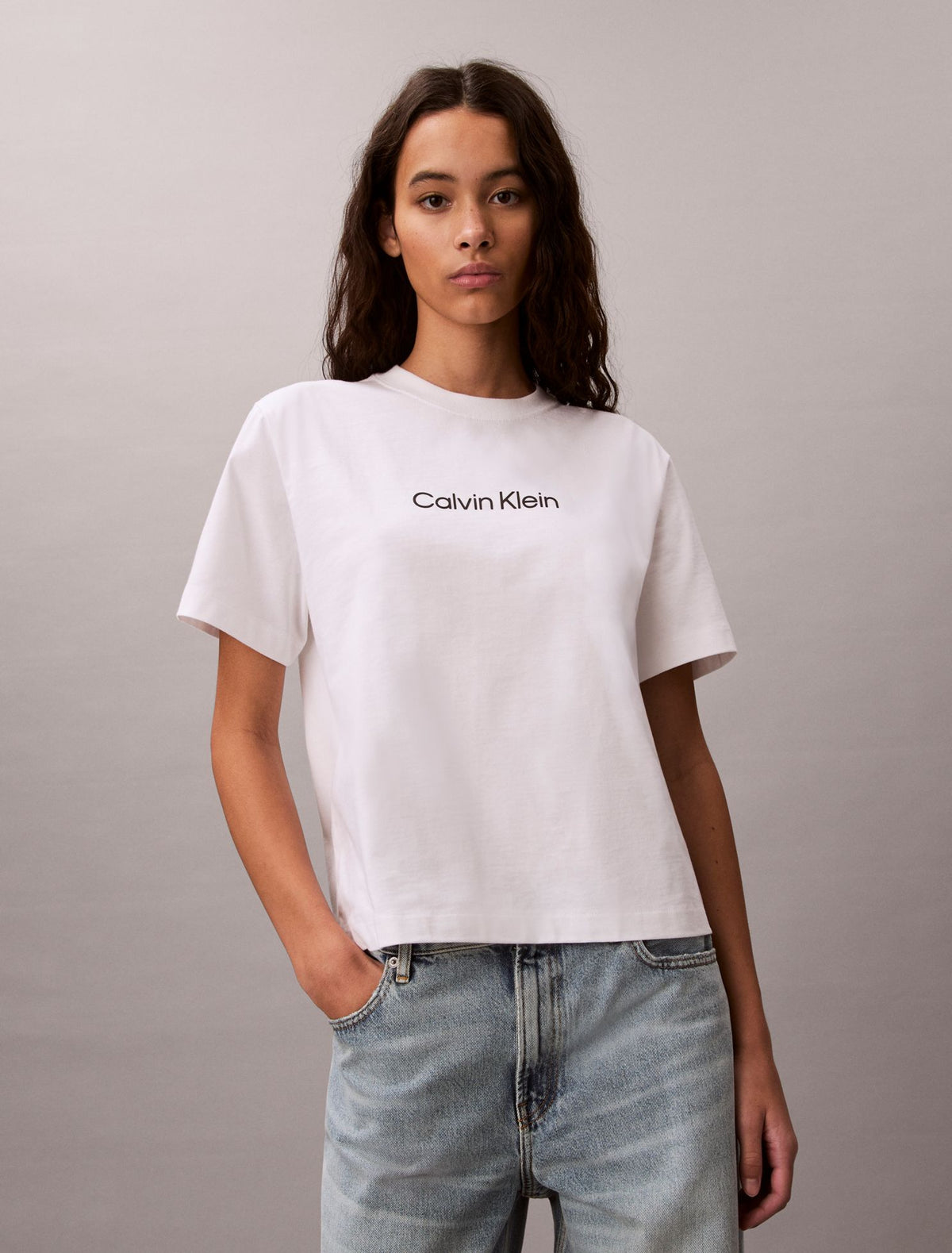 Standard Logo Boxy Fit Crewneck T-Shirt - Calvin Klein Women