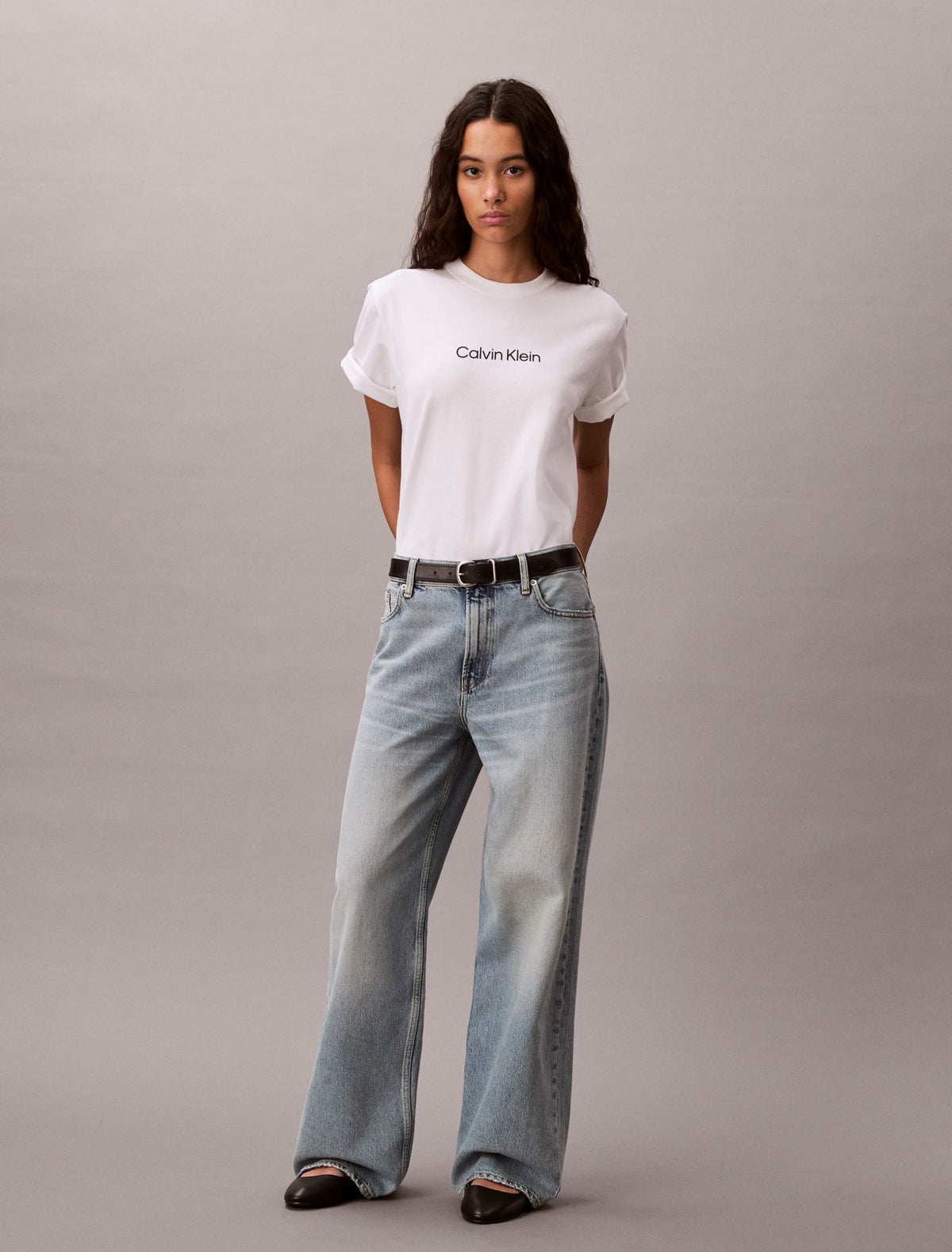 Standard Logo Boxy Fit Crewneck T-Shirt - Calvin Klein Women