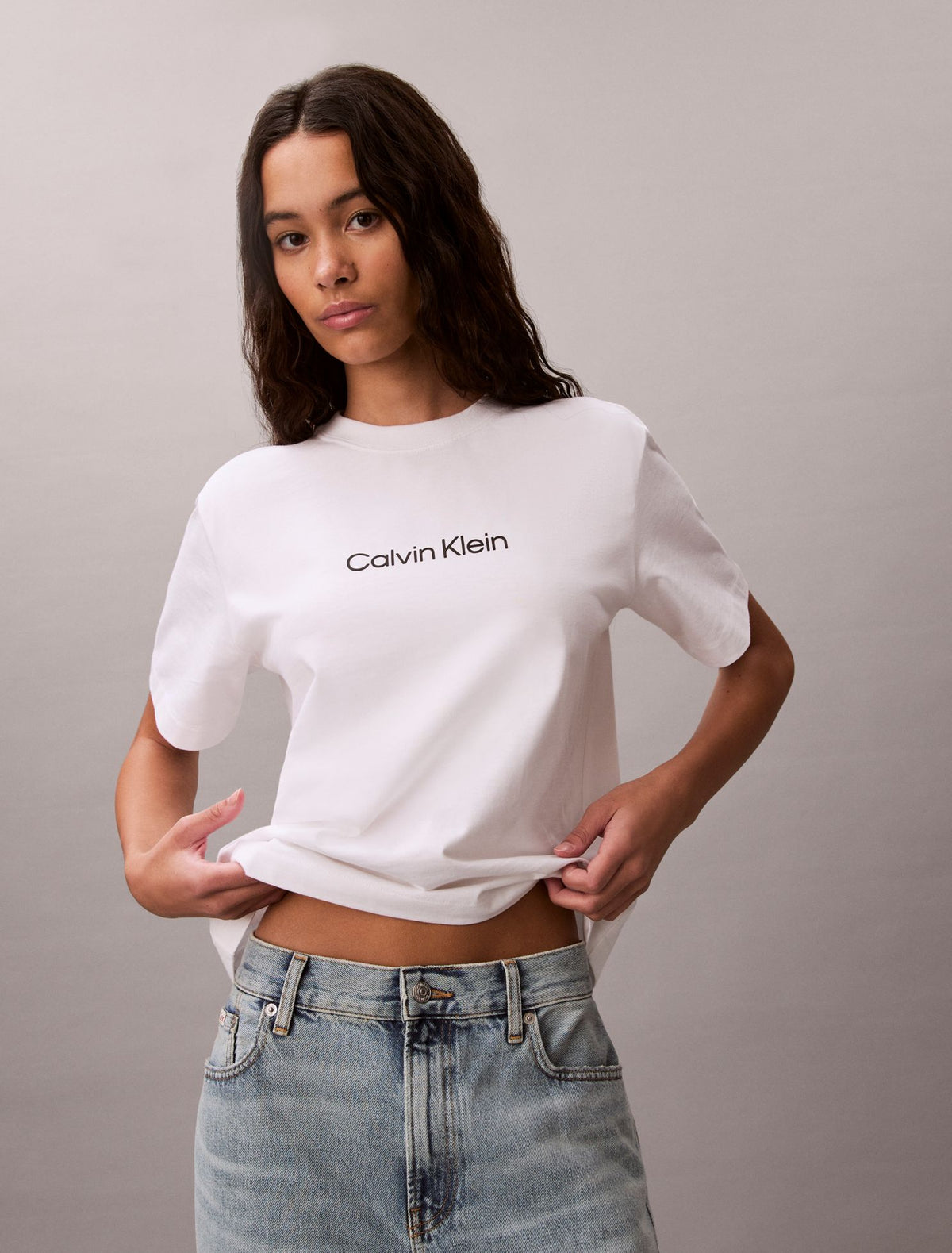 Standard Logo Boxy Fit Crewneck T-Shirt - Calvin Klein Women