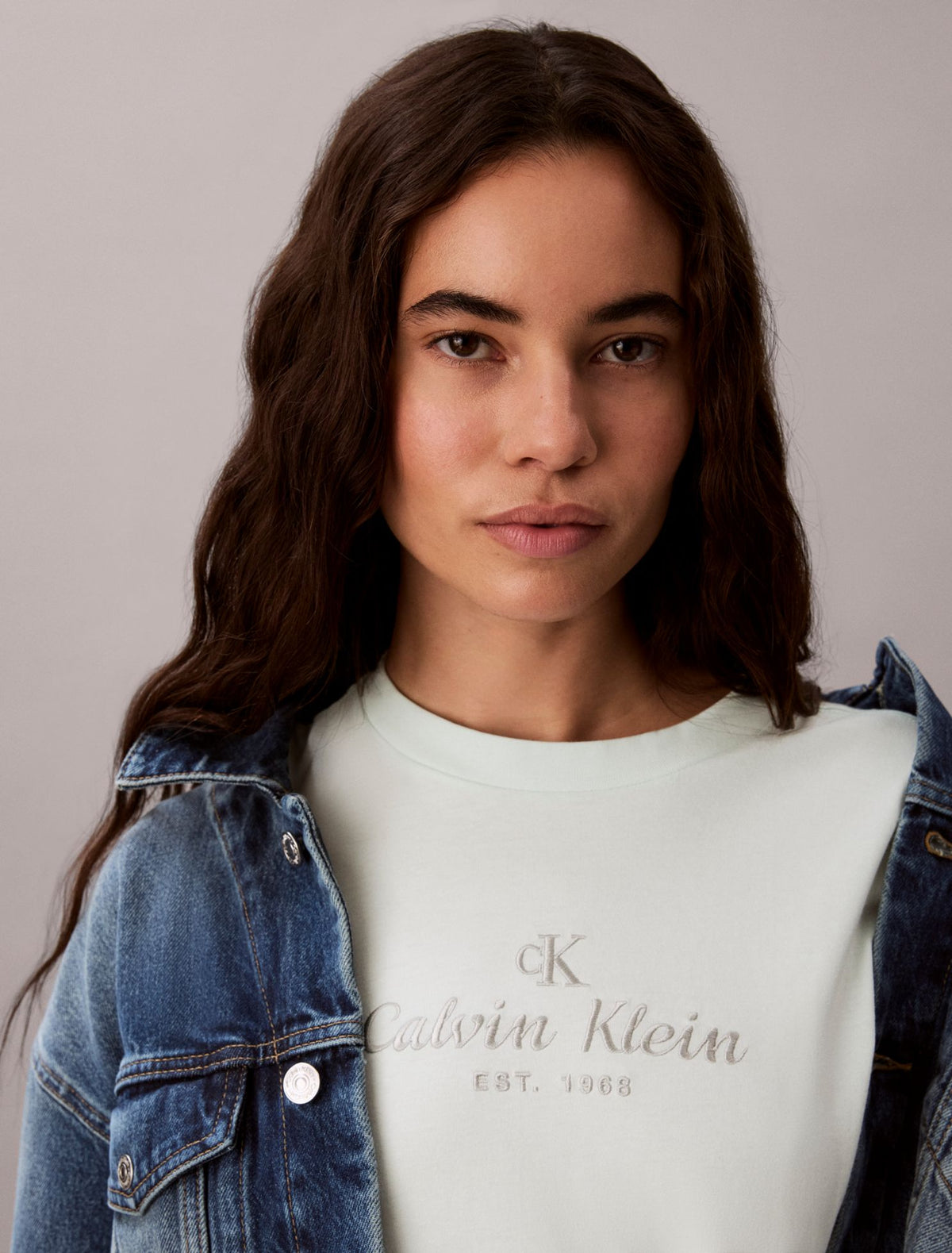 Crest Logo Boxy Tee - Calvin Klein Women