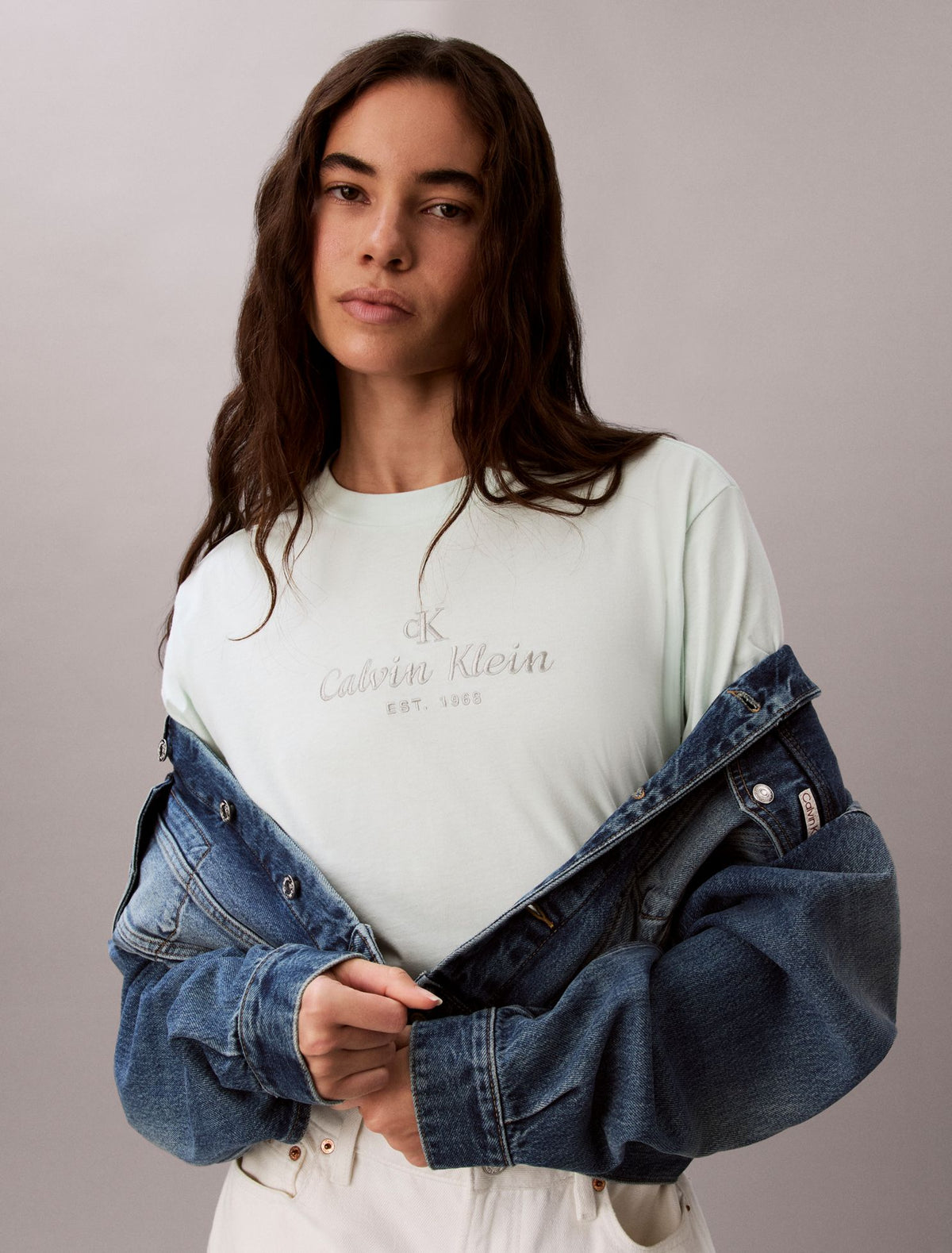 Crest Logo Boxy Tee - Calvin Klein Women