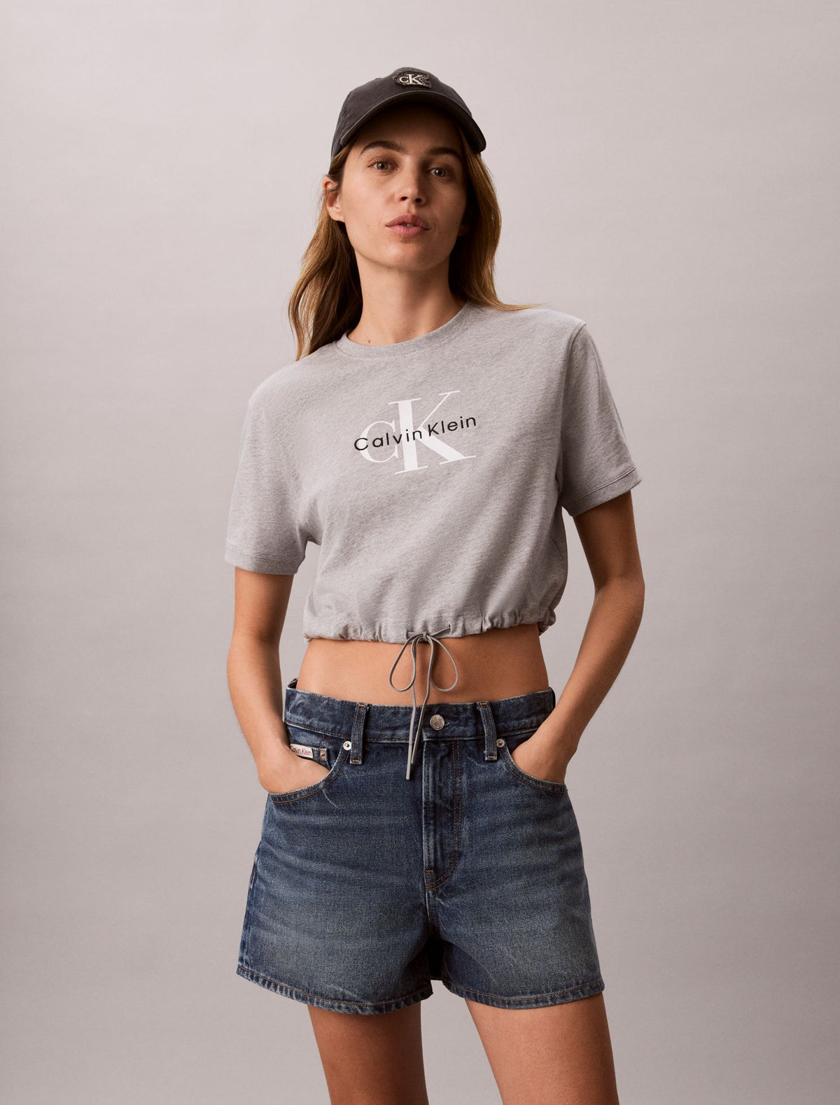 Monologo Cropped T-Shirt - Calvin Klein Women