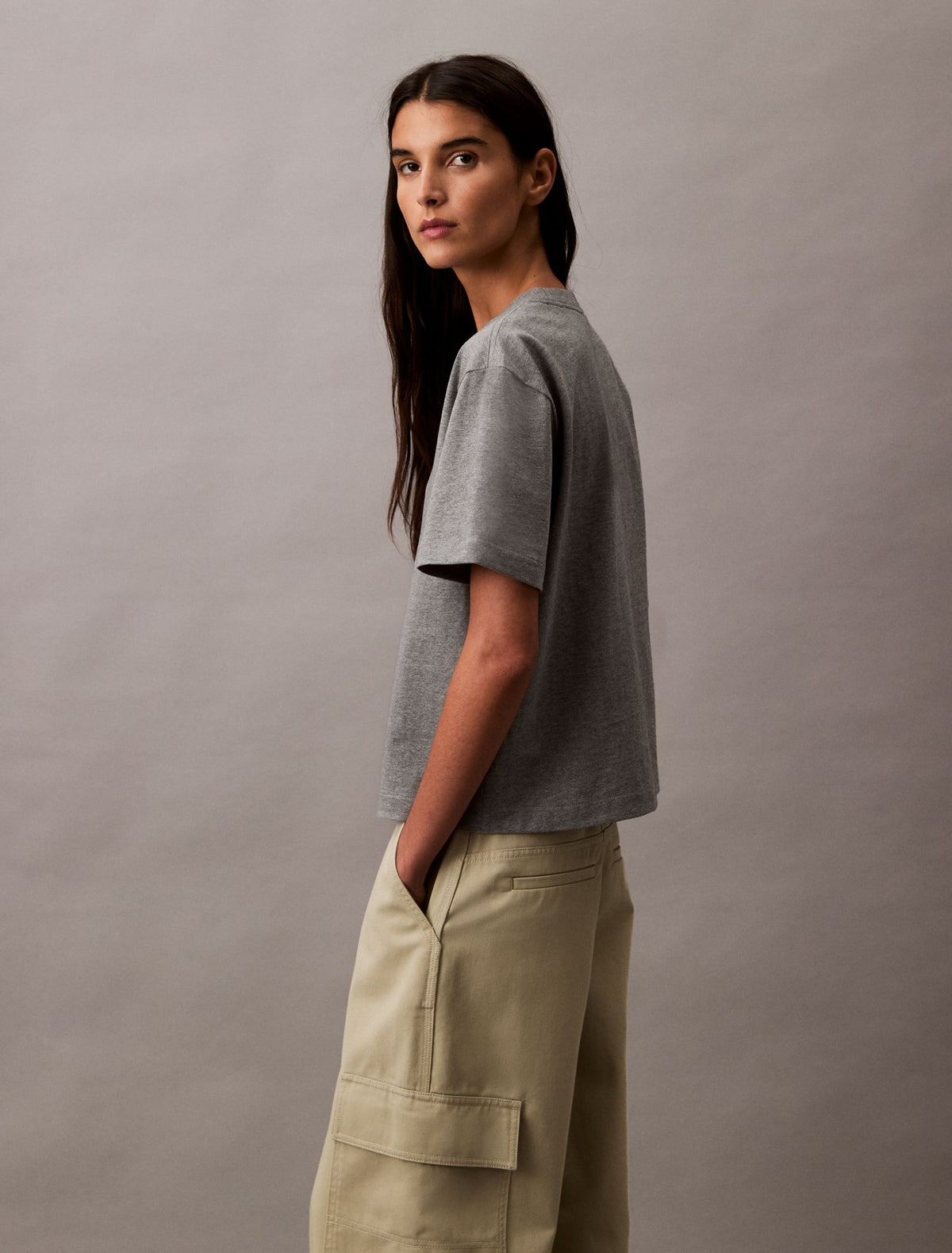 Standard Logo Boxy Fit Crewneck T-Shirt - Calvin Klein Women