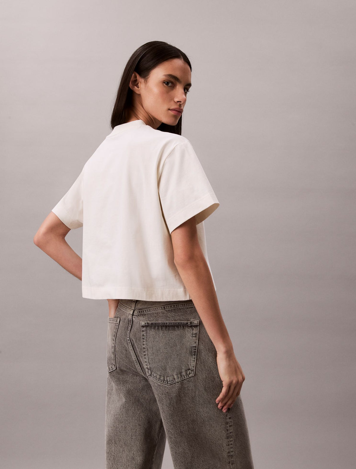 Logo Font Graphic Boxy T-Shirt - Calvin Klein Women