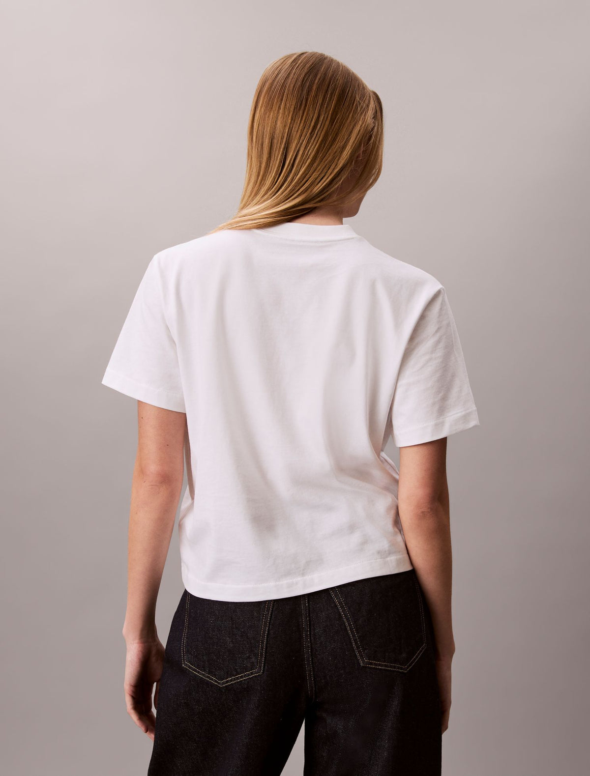 Script Logo Graphic Boxy T-Shirt - Calvin Klein Women