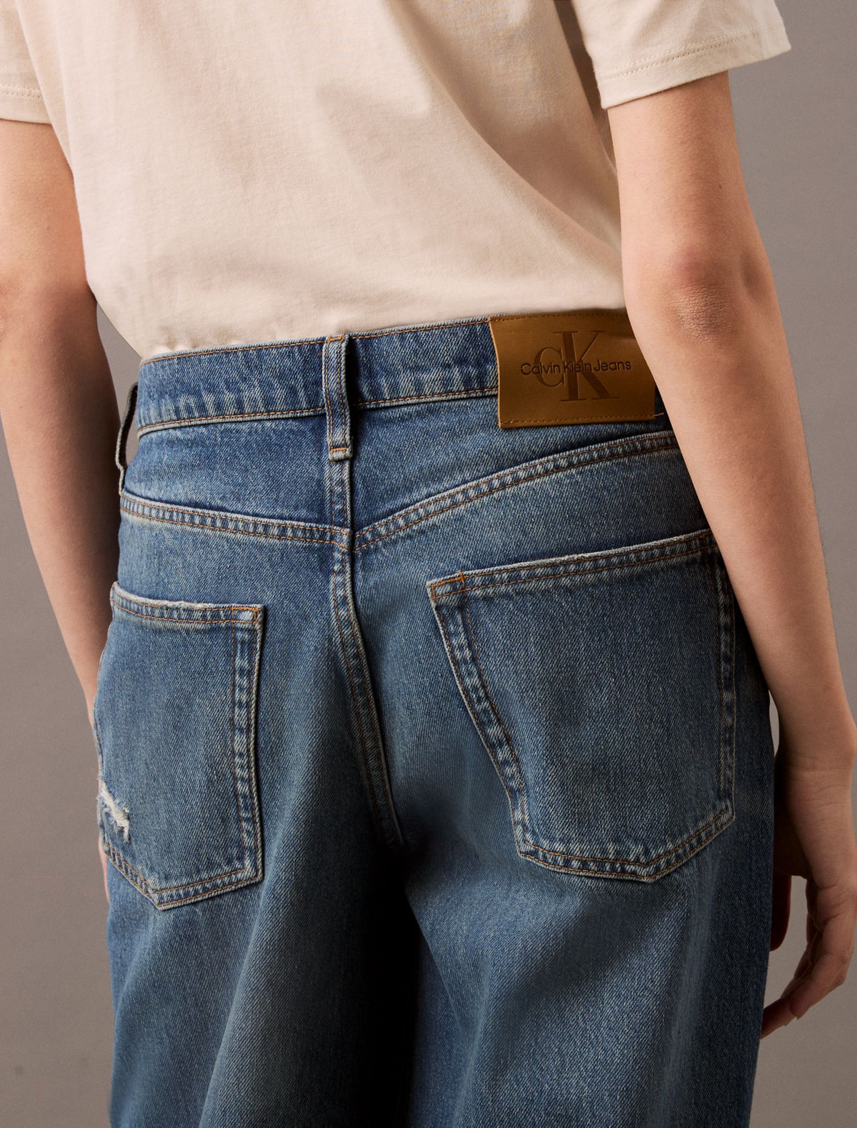 90s Loose Fit Jeans - Calvin Klein Women