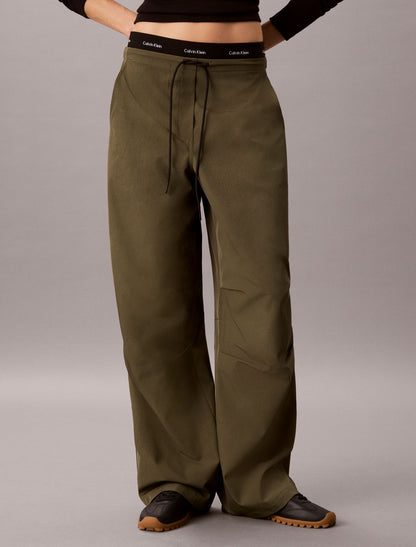 Tech Crinkle Twill Pants - Calvin Klein Women