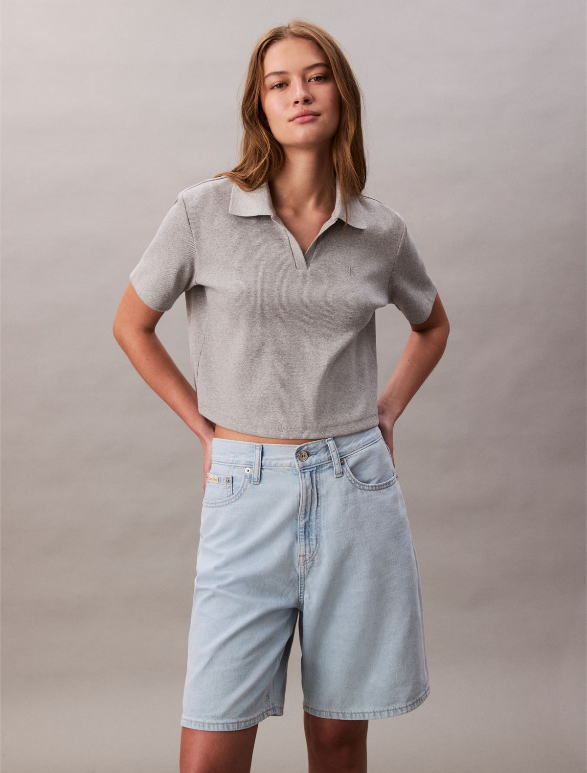 Linen Blend Relaxed Denim Bermuda Shorts - Calvin Klein Women